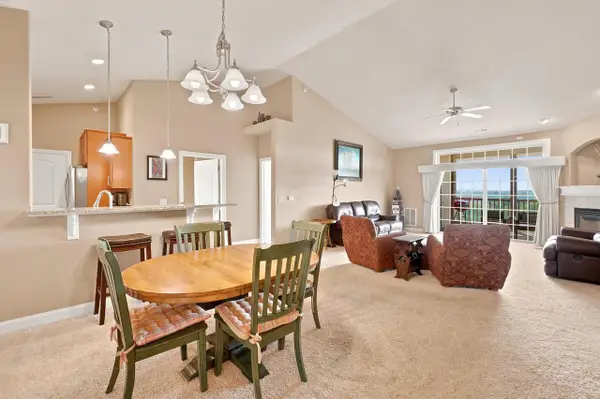 173 N Lapham STREET #306, Oconomowoc, WI 53066