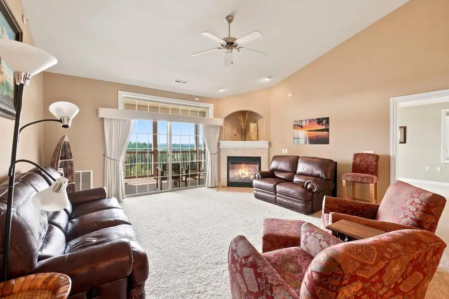 173 N Lapham STREET #306, Oconomowoc, WI 53066 - #2