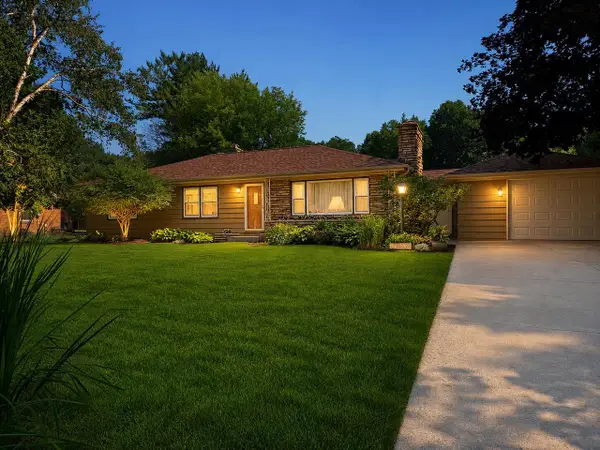 14345 Hyland DRIVE, Brookfield, WI 53005