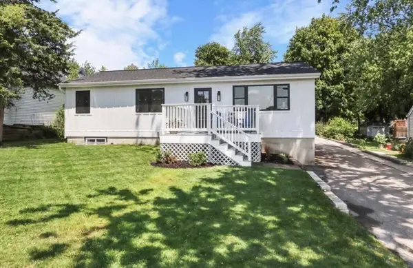 190 Dewey AVENUE, Fontana, WI 53125