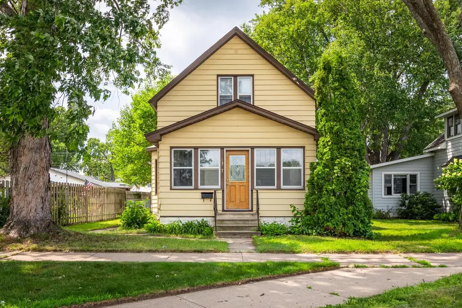 1327 Wood STREET, La Crosse, WI 54603 - #2