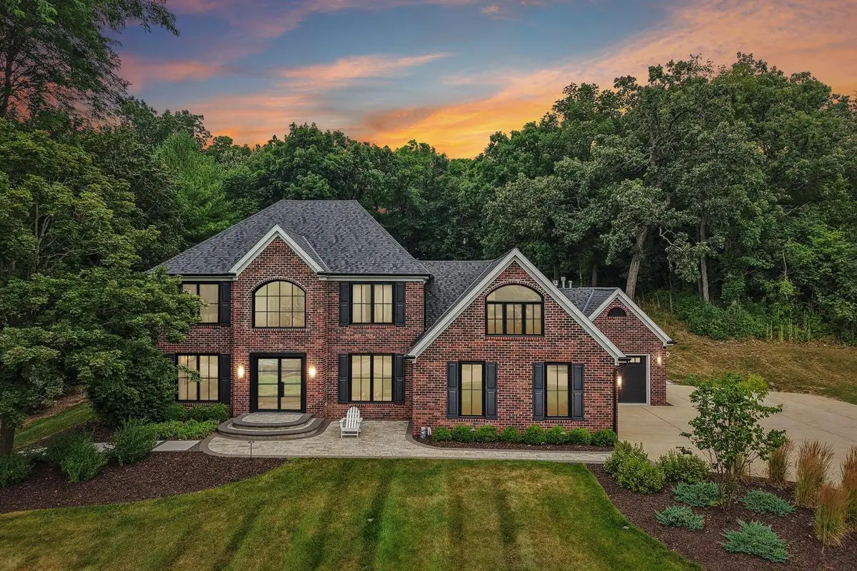 3479 Broken Bow TRAIL, Delafield, WI 53018 - #1