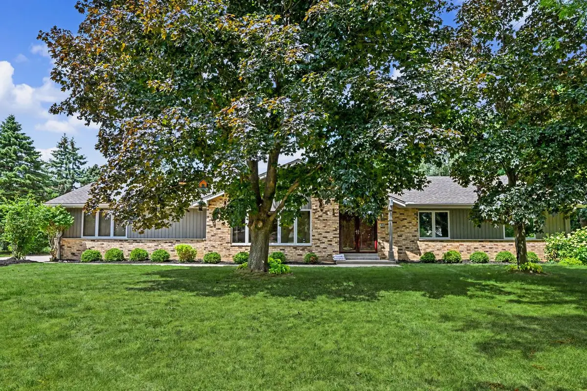 17850 St James ROAD, Brookfield, WI 53045 - #1