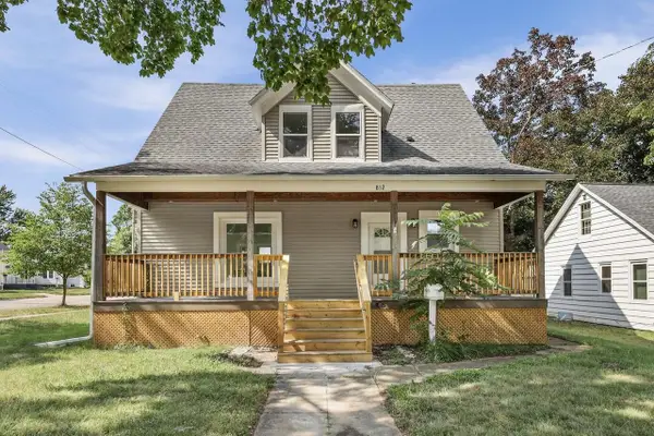 812 W Sherman AVENUE, Fort Atkinson, WI 53538