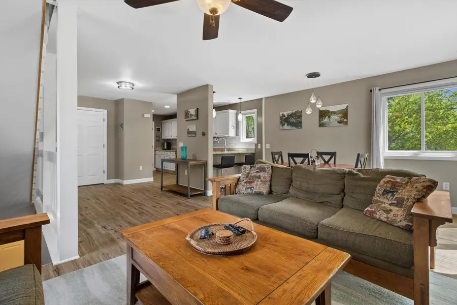 422 Meadowridge CIRCLE, Lake Mills, WI 53551 - #2