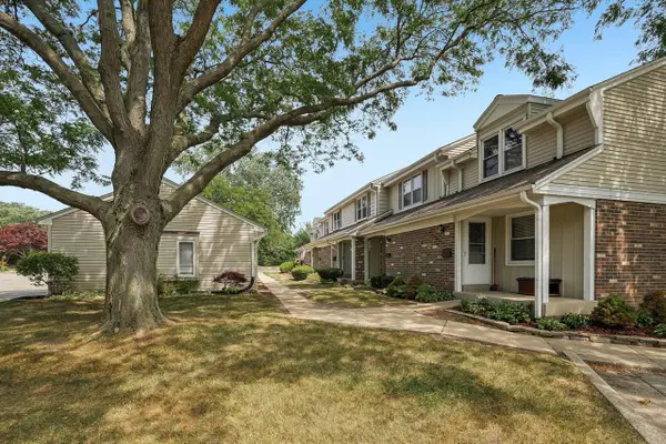 6260 W College AVENUE, Greendale, WI 53129