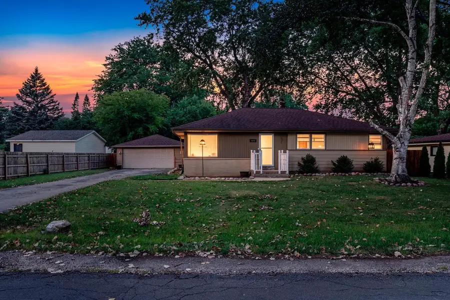 7615 N Delta PLACE, Milwaukee, WI 53223 - #2