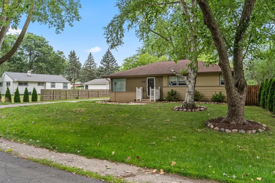 7615 N Delta PLACE, Milwaukee, WI 53223 - #3