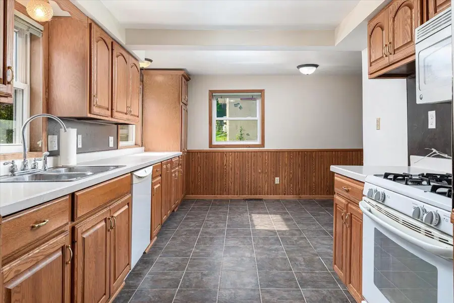706 S Washington AVENUE, Viroqua, WI 54665 - #3