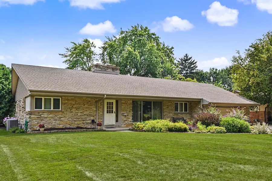 9515 W Hadley STREET, Milwaukee, WI 53222 - #3