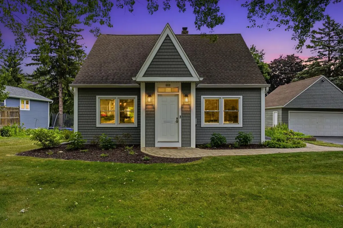 202 S Highland AVENUE, Thiensville, WI 53092 - #1