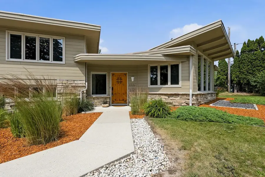 1116 N 5th STREET, Manitowoc, WI 54220 - #3