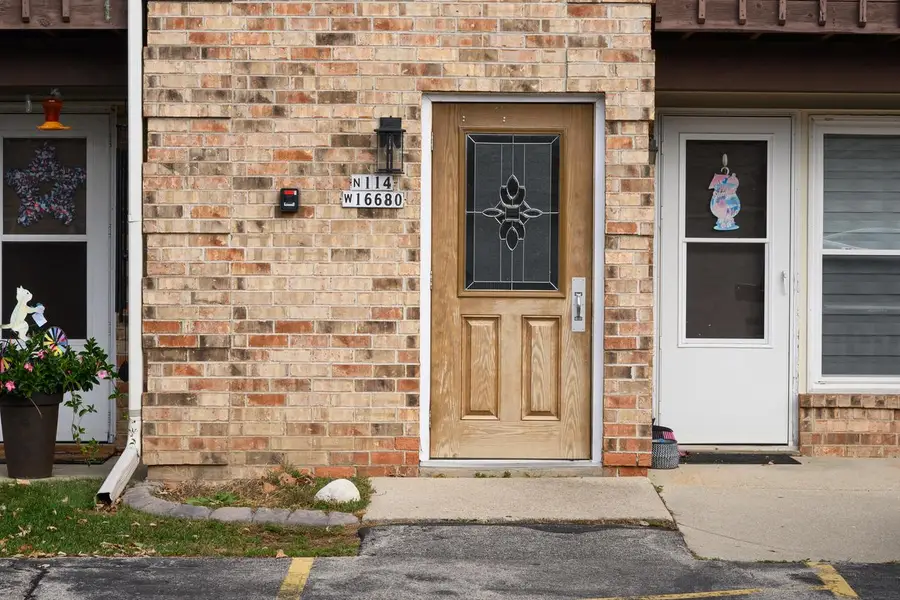 N114W16680 Crown DRIVE #4, Germantown, WI 53022 - #3