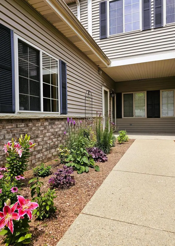 2178 Pine Ridge COURT #D, Grafton, WI 53024 - #2