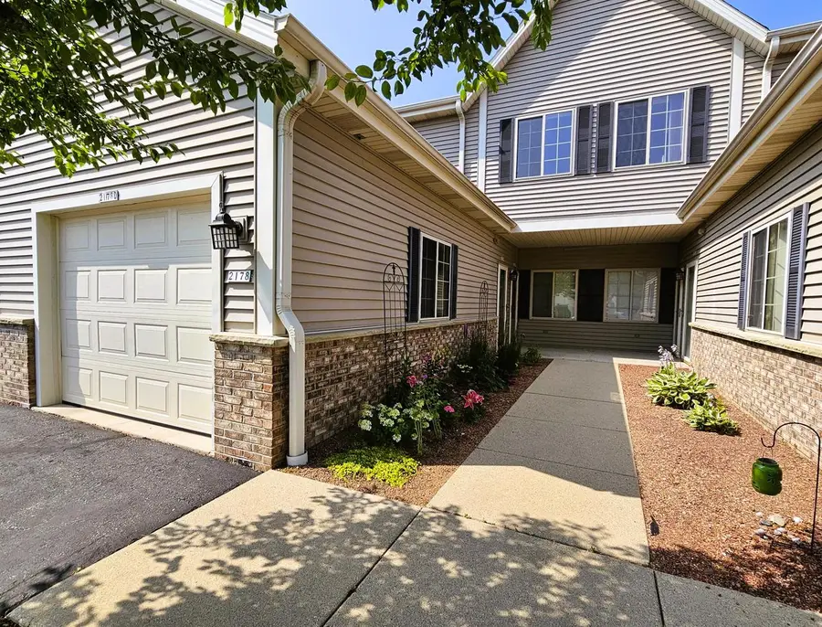 2178 Pine Ridge COURT #D, Grafton, WI 53024 - #3