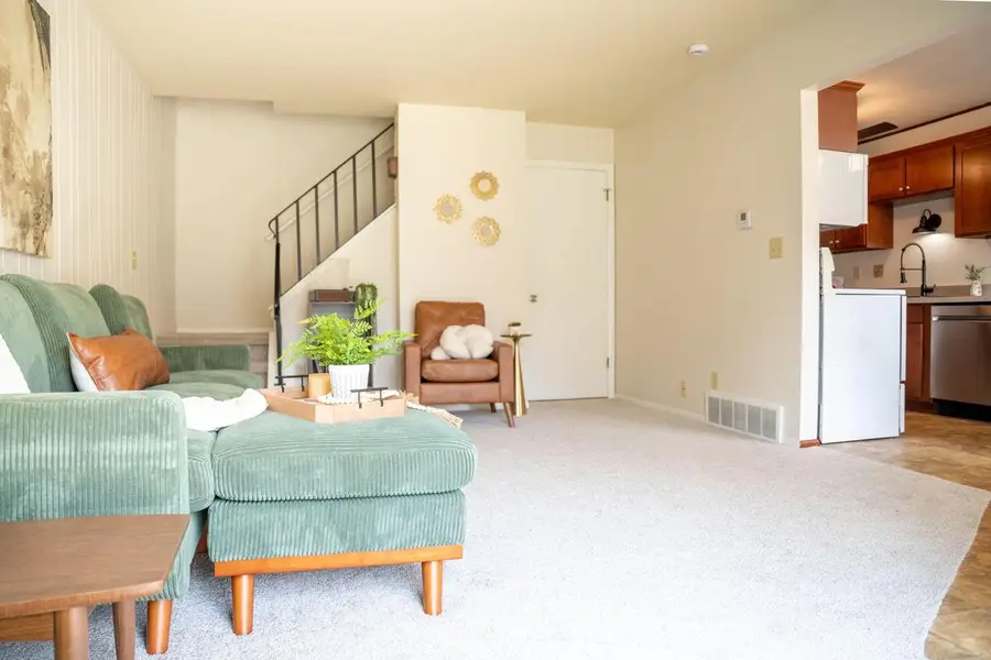 W169N11506 Biscayne DRIVE, Germantown, WI 53022 - #3