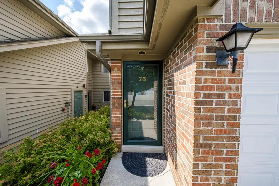 18500 Brookfield Lakes DRIVE #73, Brookfield, WI 53045 - #2