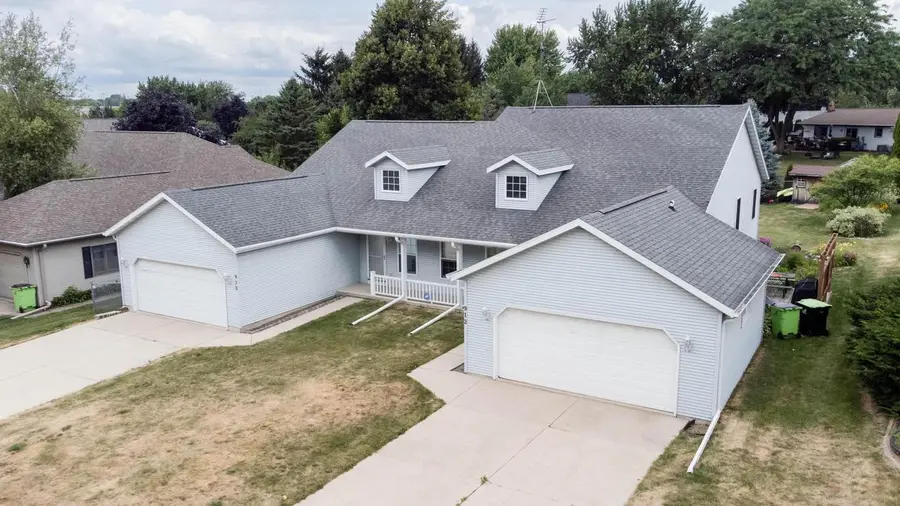 910 Prospect AVENUE #912, Beaver Dam, WI 53916 - #3