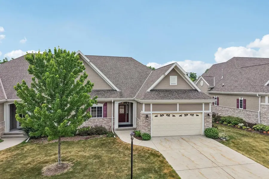 2210 Kayla DRIVE, Waukesha, WI 53188 - #3