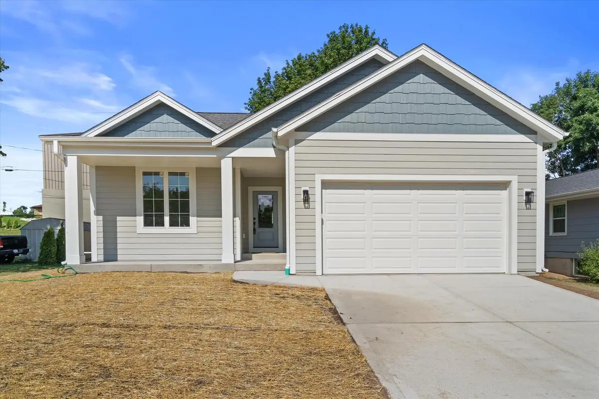 772 Eastern AVENUE, West Bend, WI 53095 - #1