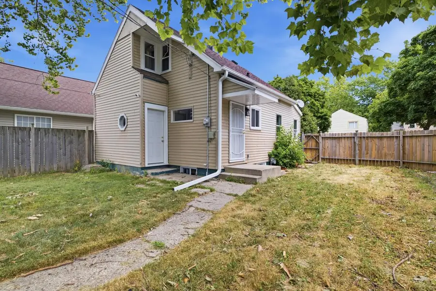 5325 N 48th STREET, Milwaukee, WI 53218 - #3