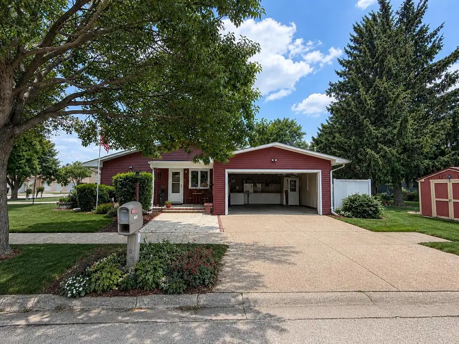 1020 East AVENUE, Tomah, WI 54660 - #3