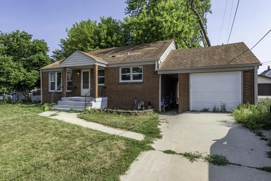 2107 Harriet STREET, Racine, WI 53404 - #2