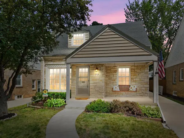 2534 N 67th STREET, Wauwatosa, WI 53213
