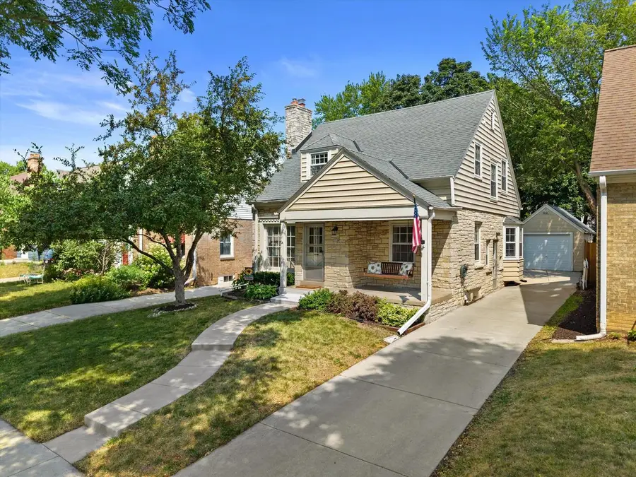 2534 N 67th STREET, Wauwatosa, WI 53213 - #3
