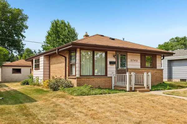 2745 E Bolivar AVENUE, Saint Francis, WI 53235