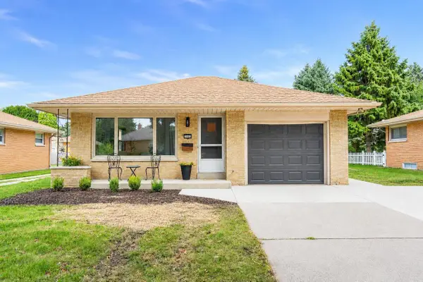 2962 S 80th STREET, West Allis, WI 53219