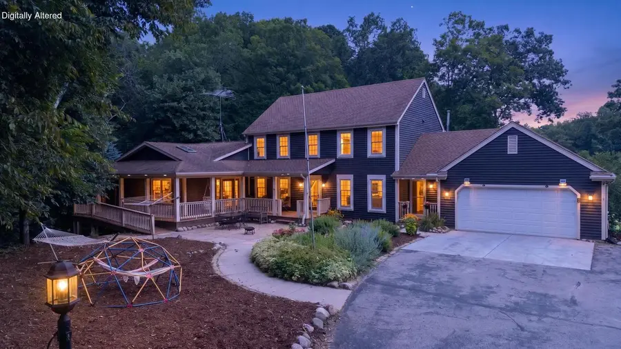 8406 Whitewood DRIVE, Kewaskum, WI 53040 - #2