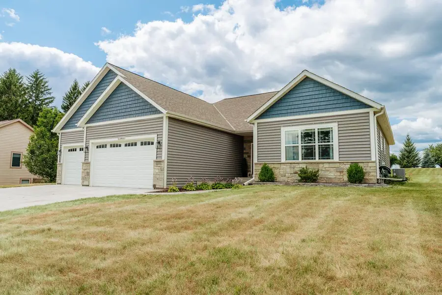 W218N9691 Happy Hollow LANE, Germantown, WI 53022 - #3