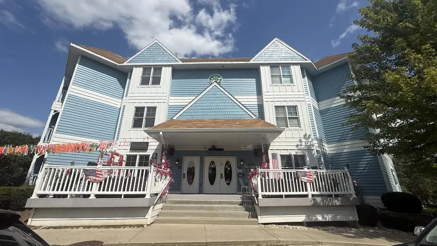 123 Center STREET #201, Lake Geneva, WI 53147 - #2