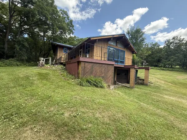 E3835 Bad Axe ROAD, Viroqua, WI 54665