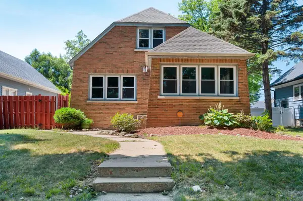 5545 N 40th STREET, Milwaukee, WI 53209