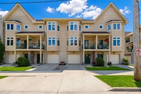 1712 N Marshall STREET, Milwaukee, WI 53202