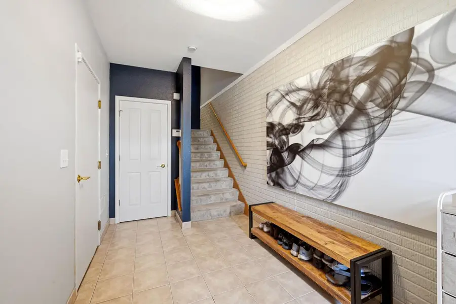 1712 N Marshall STREET, Milwaukee, WI 53202 - #2