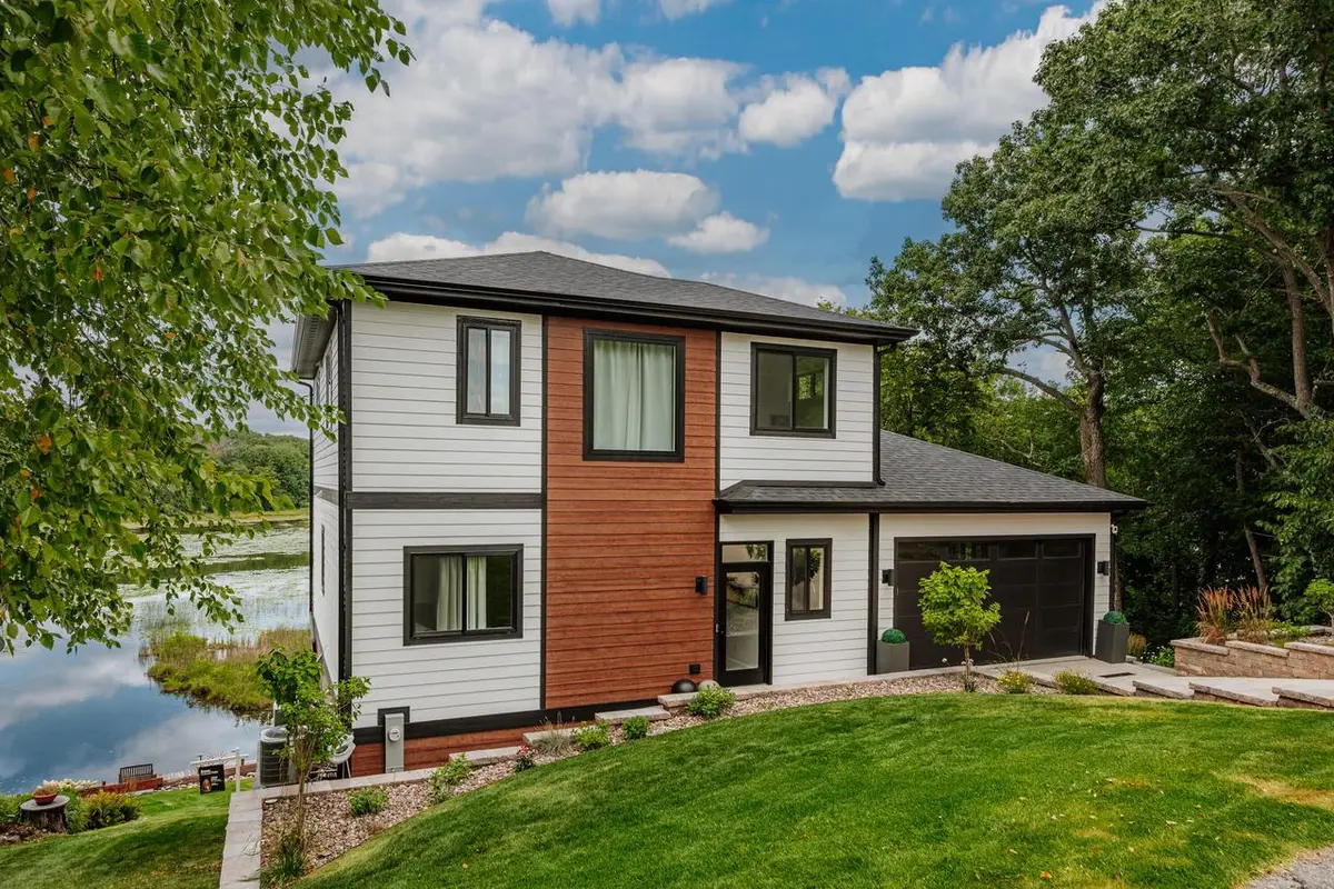 W5702 North DRIVE, Elkhorn, WI 53121 - #1