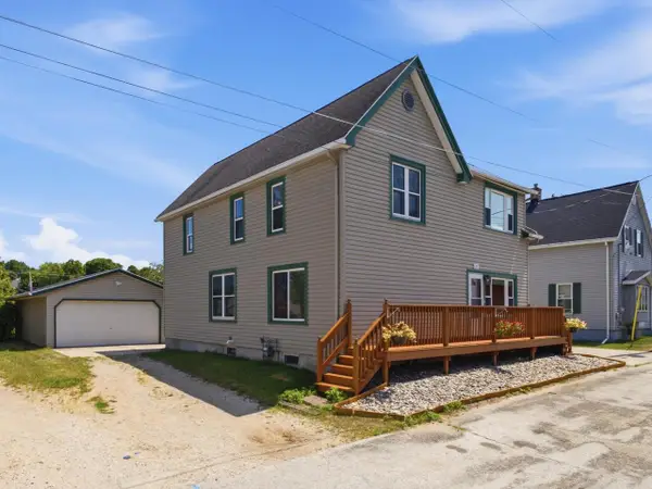 111 S 3rd AVENUE, Saint Nazianz, WI 54232