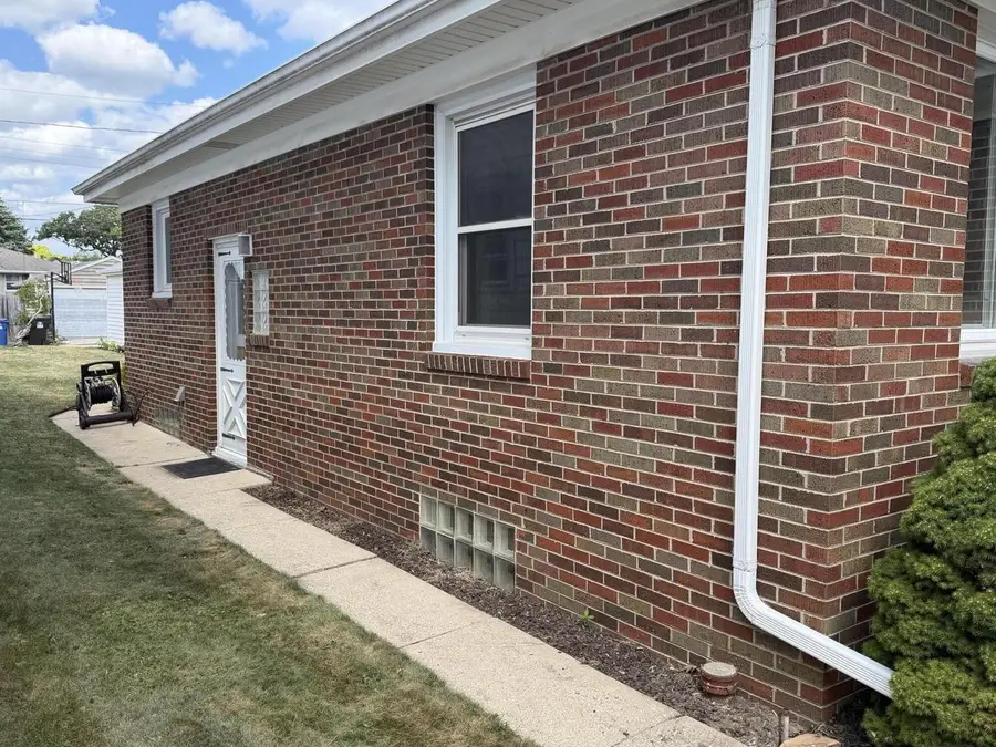 1508 West Lawn AVENUE, Racine, WI 53405 - #3