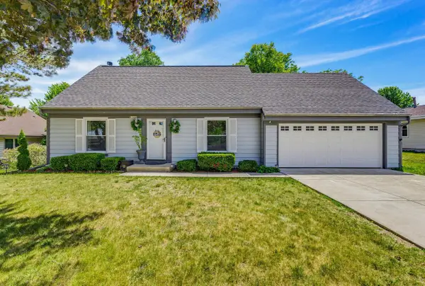 N78W15289 Haymeadow ROAD, Menomonee Falls, WI 53051