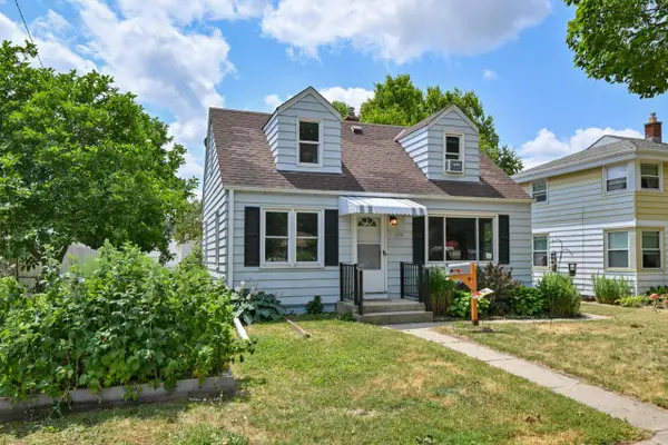 3301 E Bottsford AVENUE, Cudahy, WI 53110