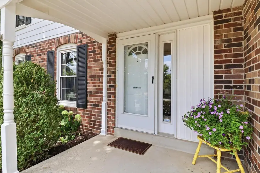 2800 Berkshire DRIVE, Waukesha, WI 53188 - #2