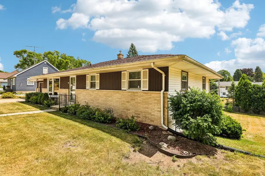 443 Park AVENUE, Burlington, WI 53105 - #3