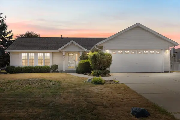 10365 S Kelly DRIVE, Oak Creek, WI 53154