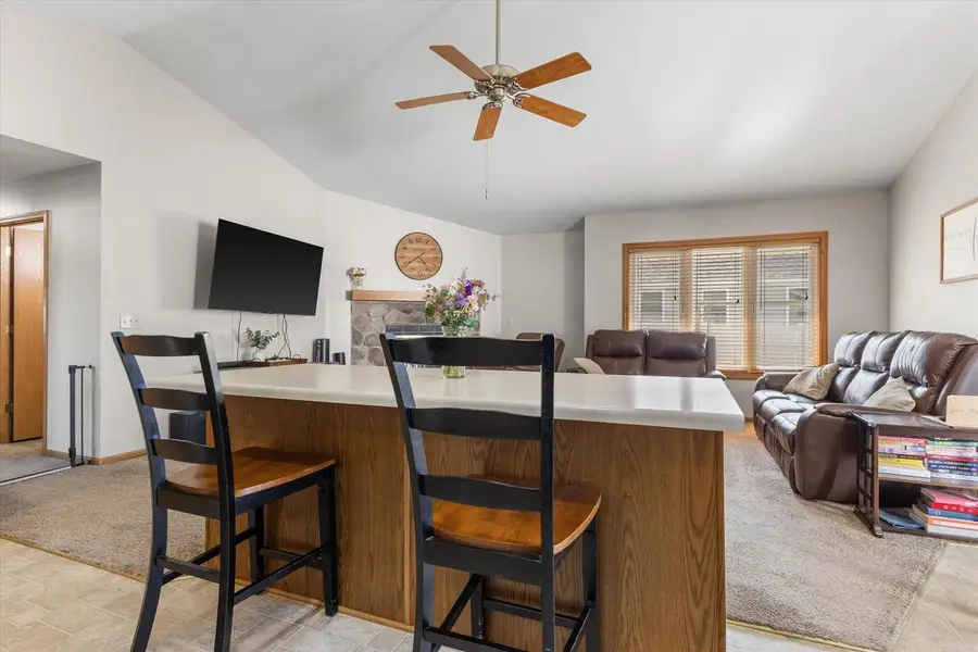 10365 S Kelly DRIVE, Oak Creek, WI 53154 - #3