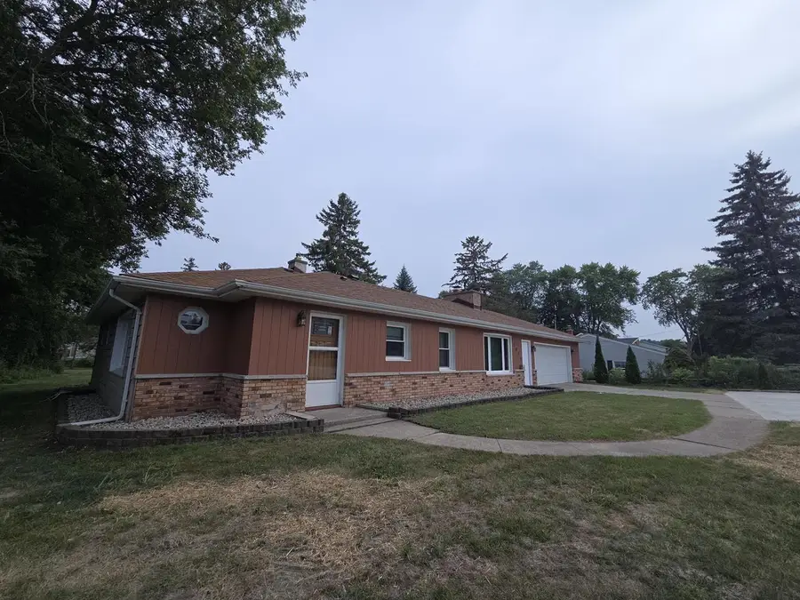 2027 Summit AVENUE, Waukesha, WI 53188 - #3