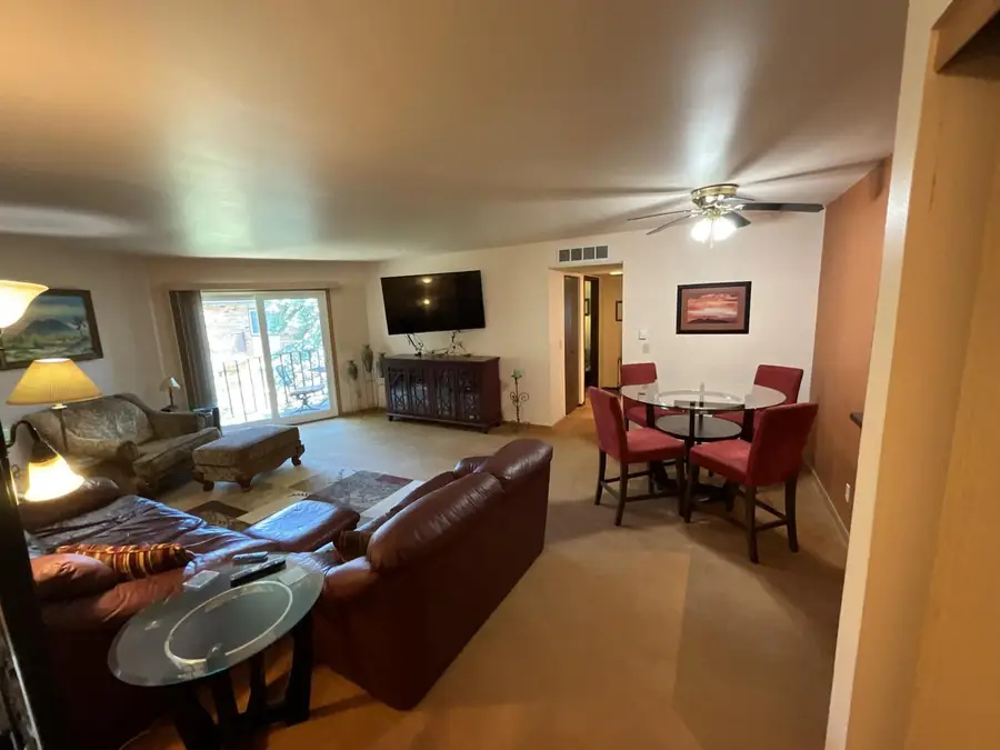 W169N11586 Biscayne DRIVE #13, Germantown, WI 53022 - #2