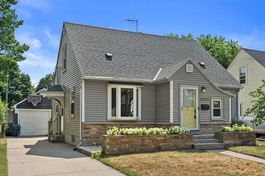 3321 Tenth AVENUE, Racine, WI 53402 - #2